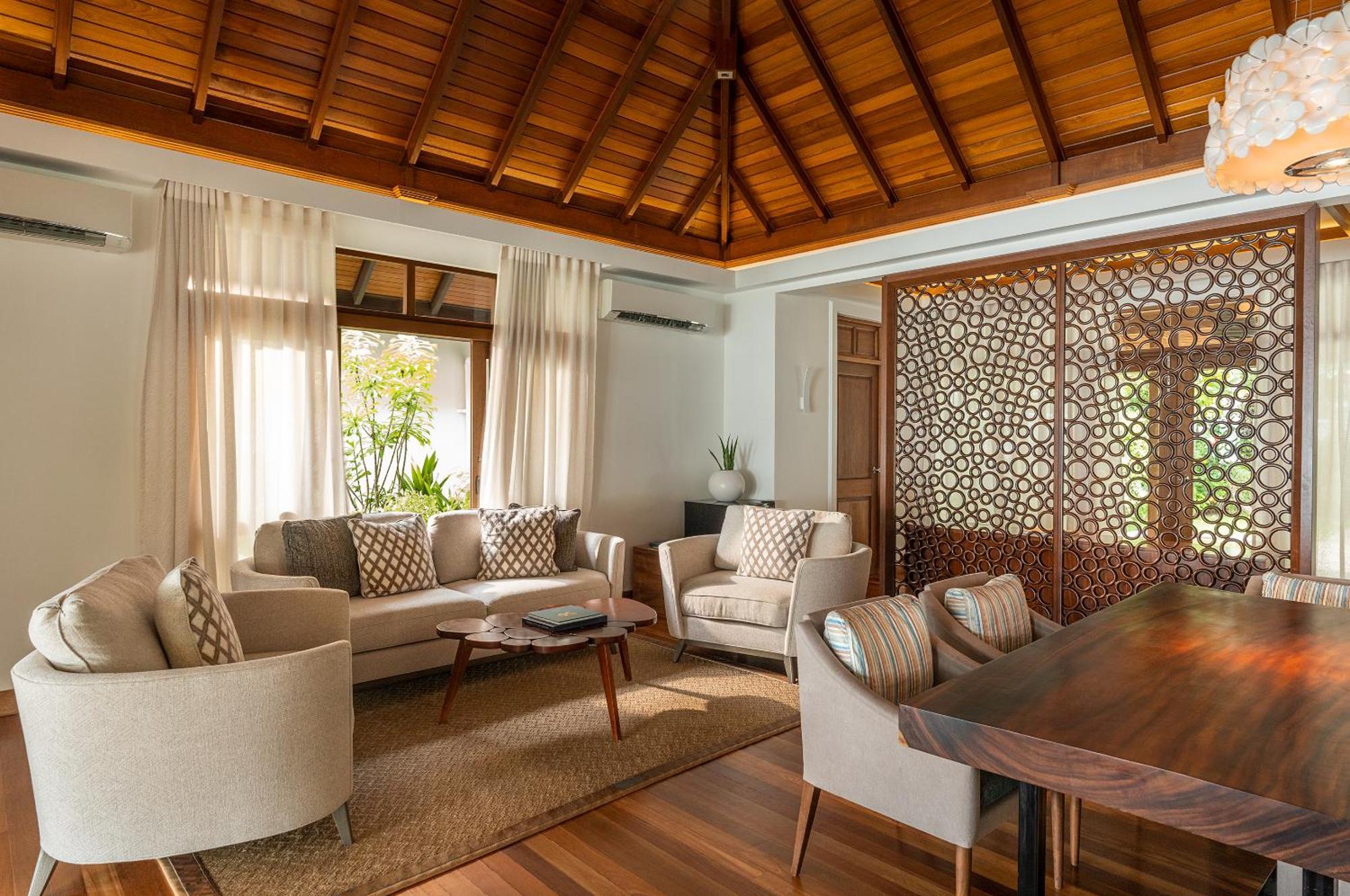 Kurumba Maldives Vihamanaafushi Eksteriør billede Interior of a villa at the resort