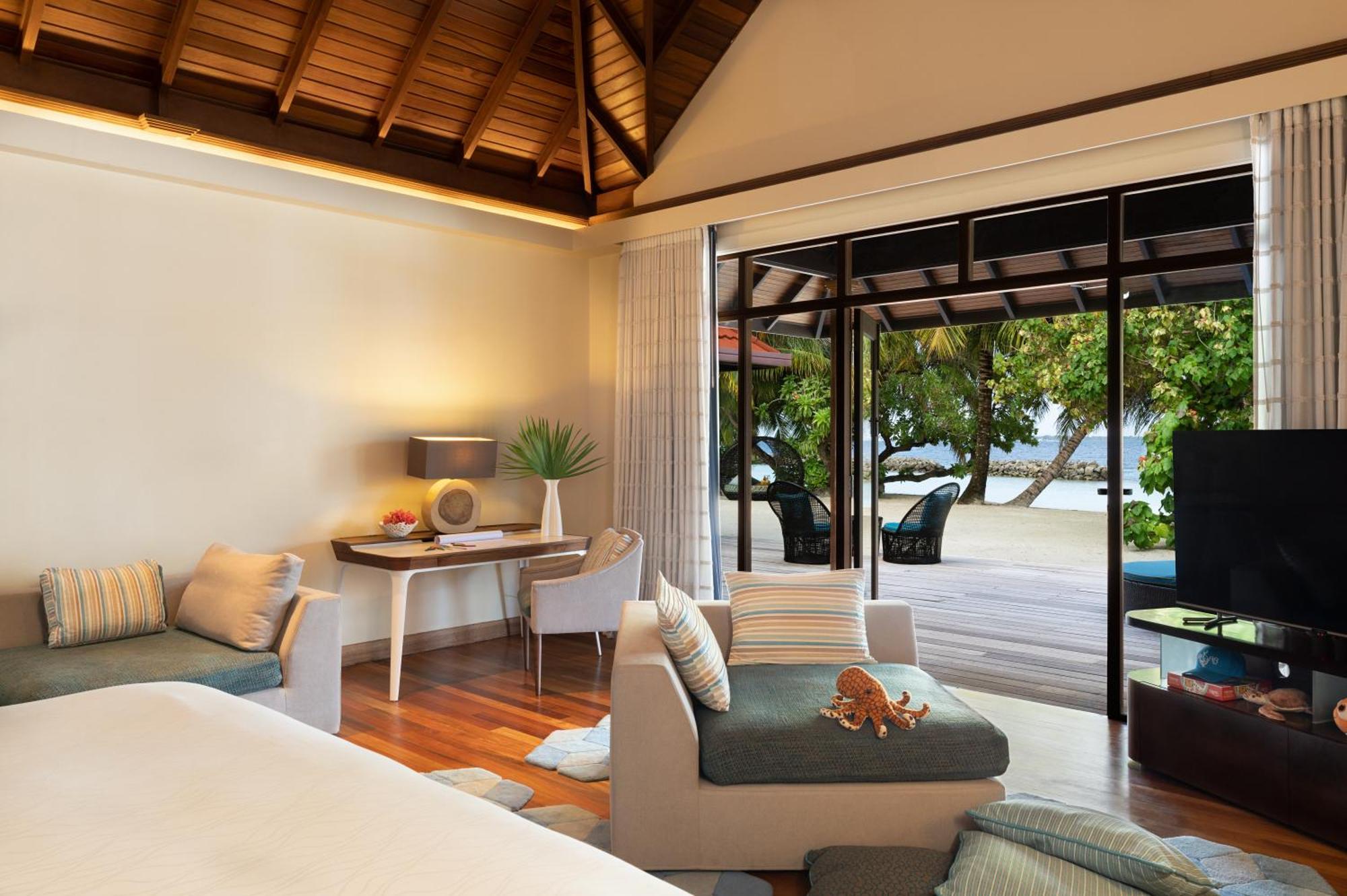Kurumba Maldives Vihamanaafushi Eksteriør billede Beach villa interior