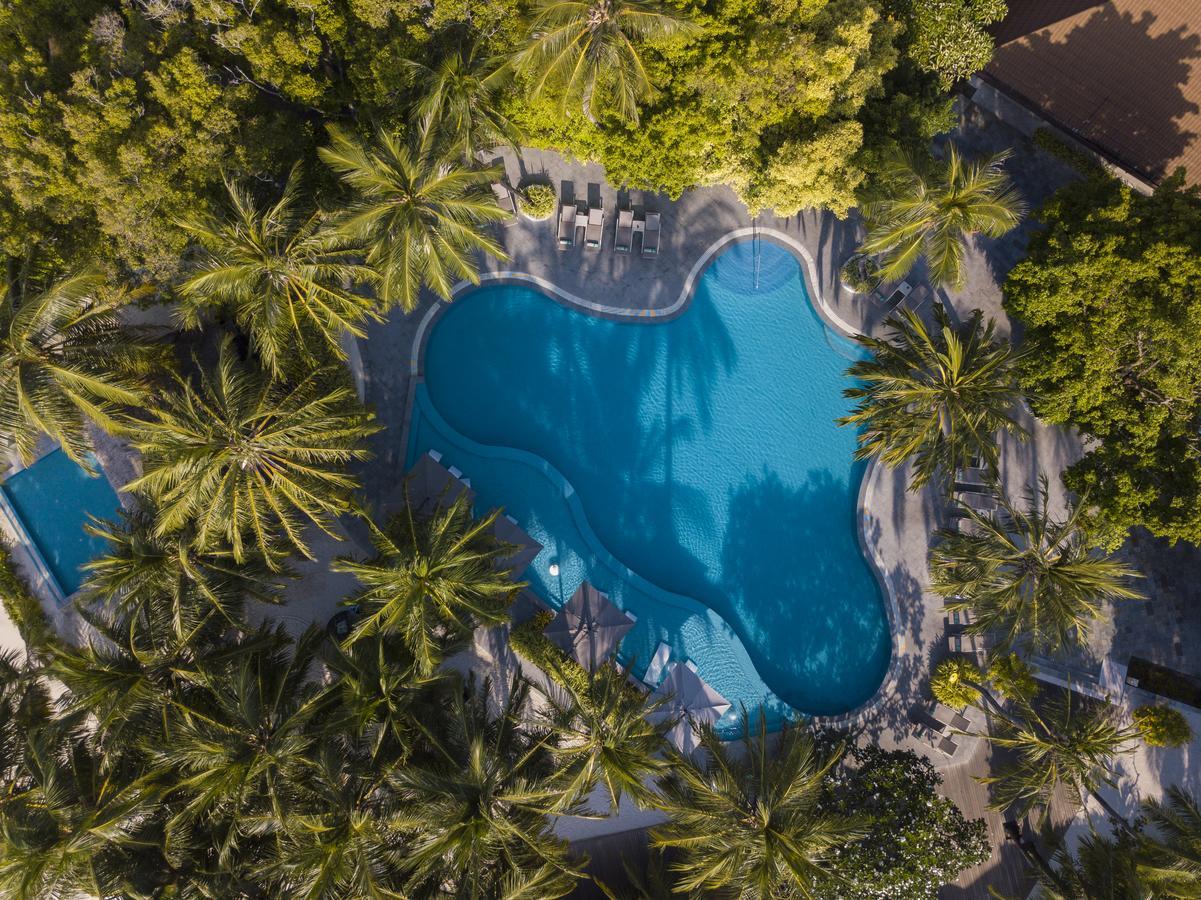 Kurumba Maldives Vihamanaafushi Eksteriør billede Aerial view of the pool